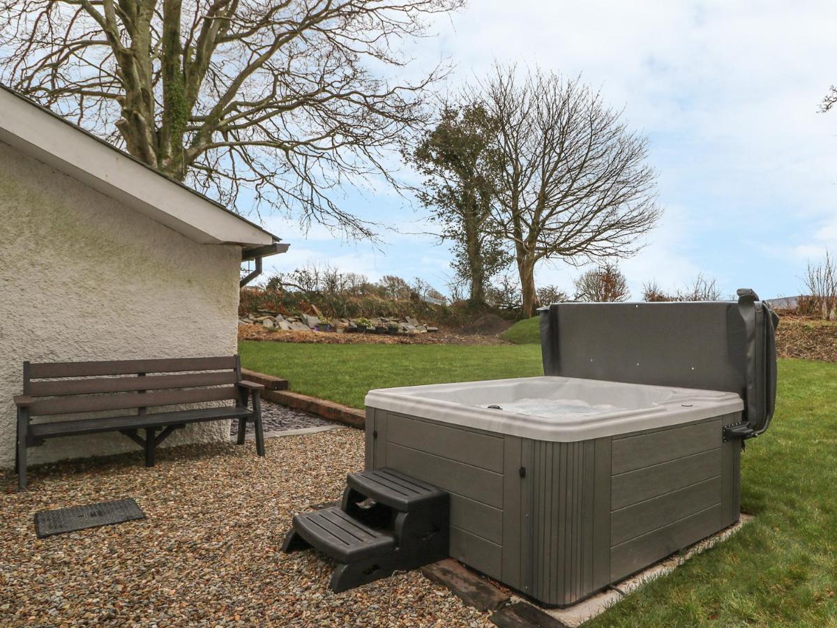Bwthyn Lan Vila Boncath Exterior foto